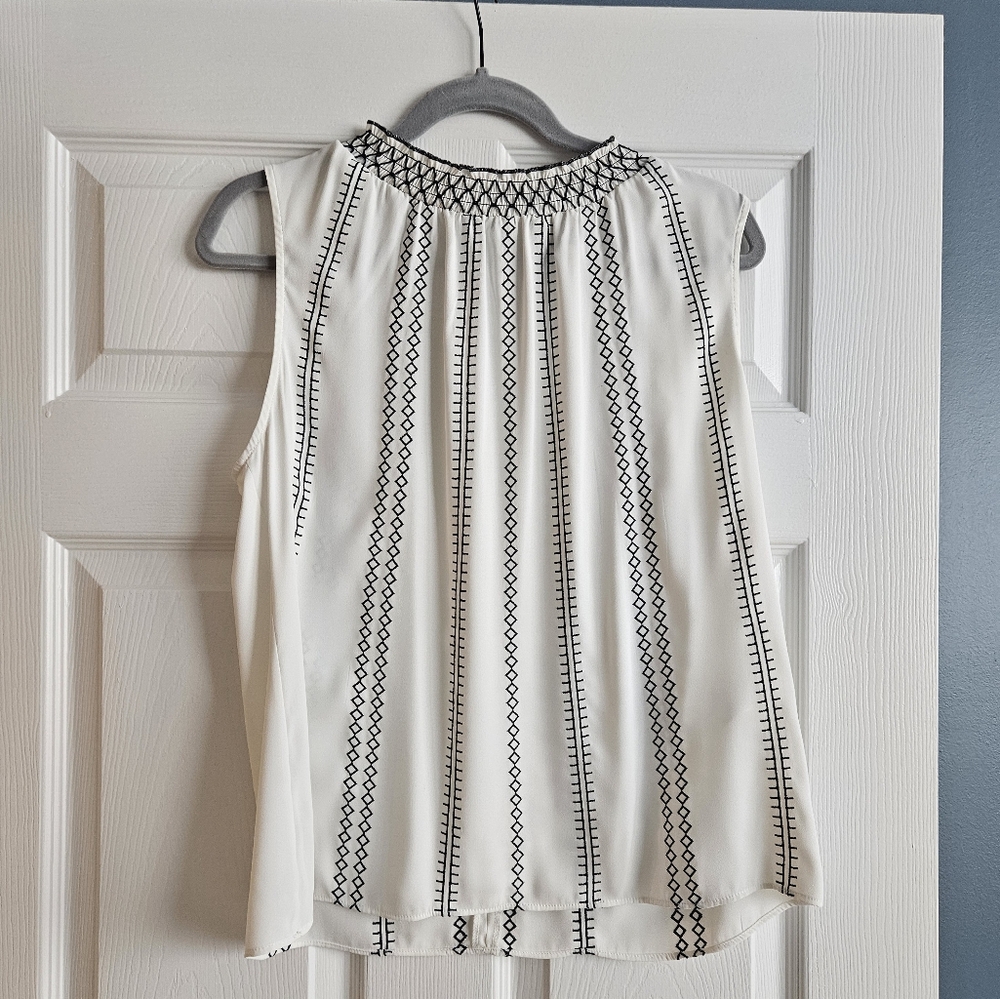 White House Black Market top Size 10